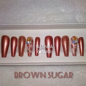 Lux Press-On Nails (Coffin Shape)